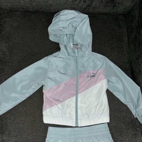 Puma girls outfit set size 2T used once in great condition - Picture 2 of 5